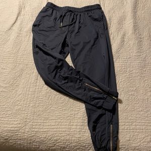 Zyia black Everywhere zipper joggers